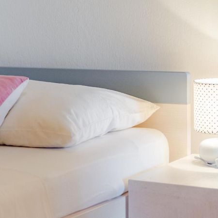 Apartments Flor De Lis ポドストラナ エクステリア 写真