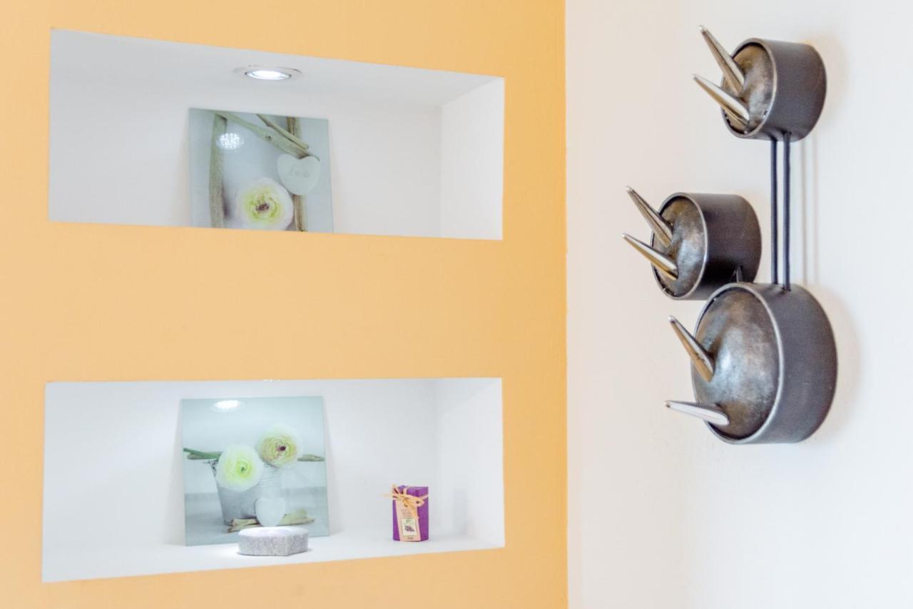 Apartments Flor De Lis ポドストラナ エクステリア 写真
